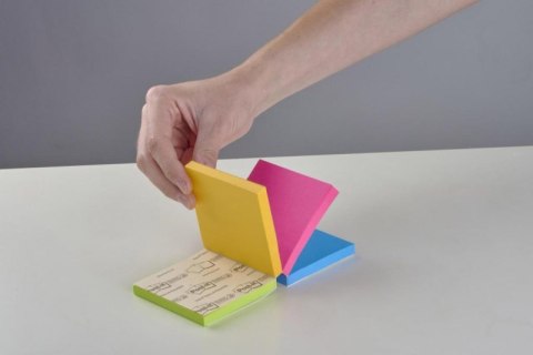 Multi kostka samoprzylepna POST-IT Super Sticky (2014-SC-BYFG),76x76mm, 4x75 kart., mix kolorów Multi kostka samoprzylepna POST-IT Super Sticky (2014-SC-BYFG),76x76mm, 4x75 kart., mix kolorów