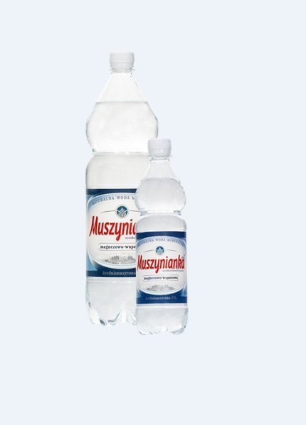 Woda MUSZYNIANKA 1.5L średnionasycona CO2 zgrzewka 6 szt. Woda MUSZYNIANKA 1.5L średnionasycona CO2 zgrzewka 6 szt.
