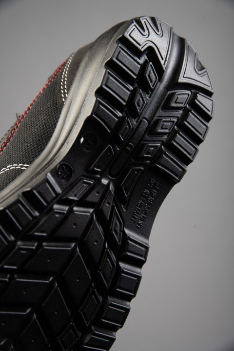 PÓŁBUT ULTRA S1 PS SR FO - Czarny 37 PÓŁBUT ULTRA S1 PS SR FO - Czarny 37