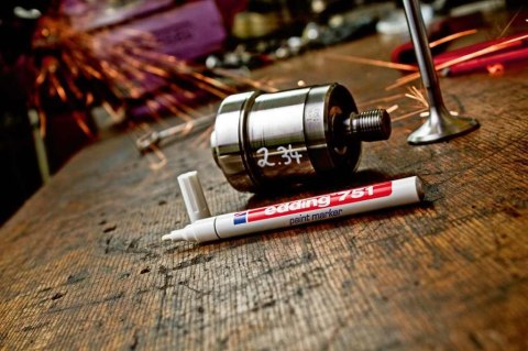Marker lakierowy 1-2mm 751 czerwony EDDING końcówka okrągła Marker lakierowy 1-2mm 751 czerwony EDDING końcówka okrągła